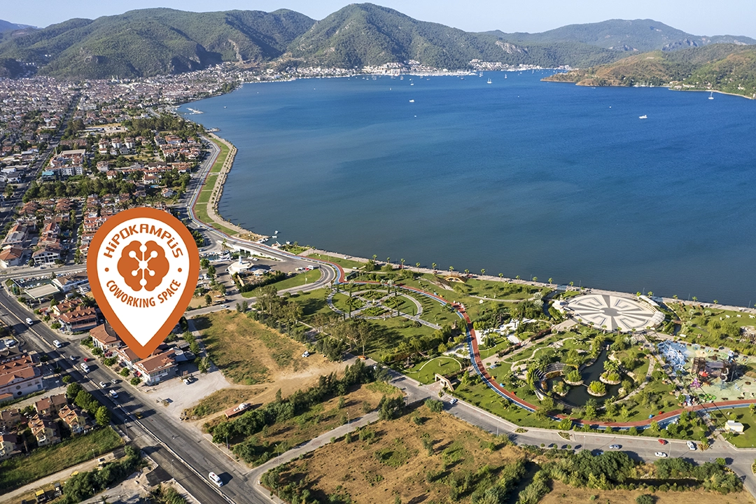 Experience the unique location of Hipokampus! Cycle on the promenade and work with breathtaking Karagözler views. 
